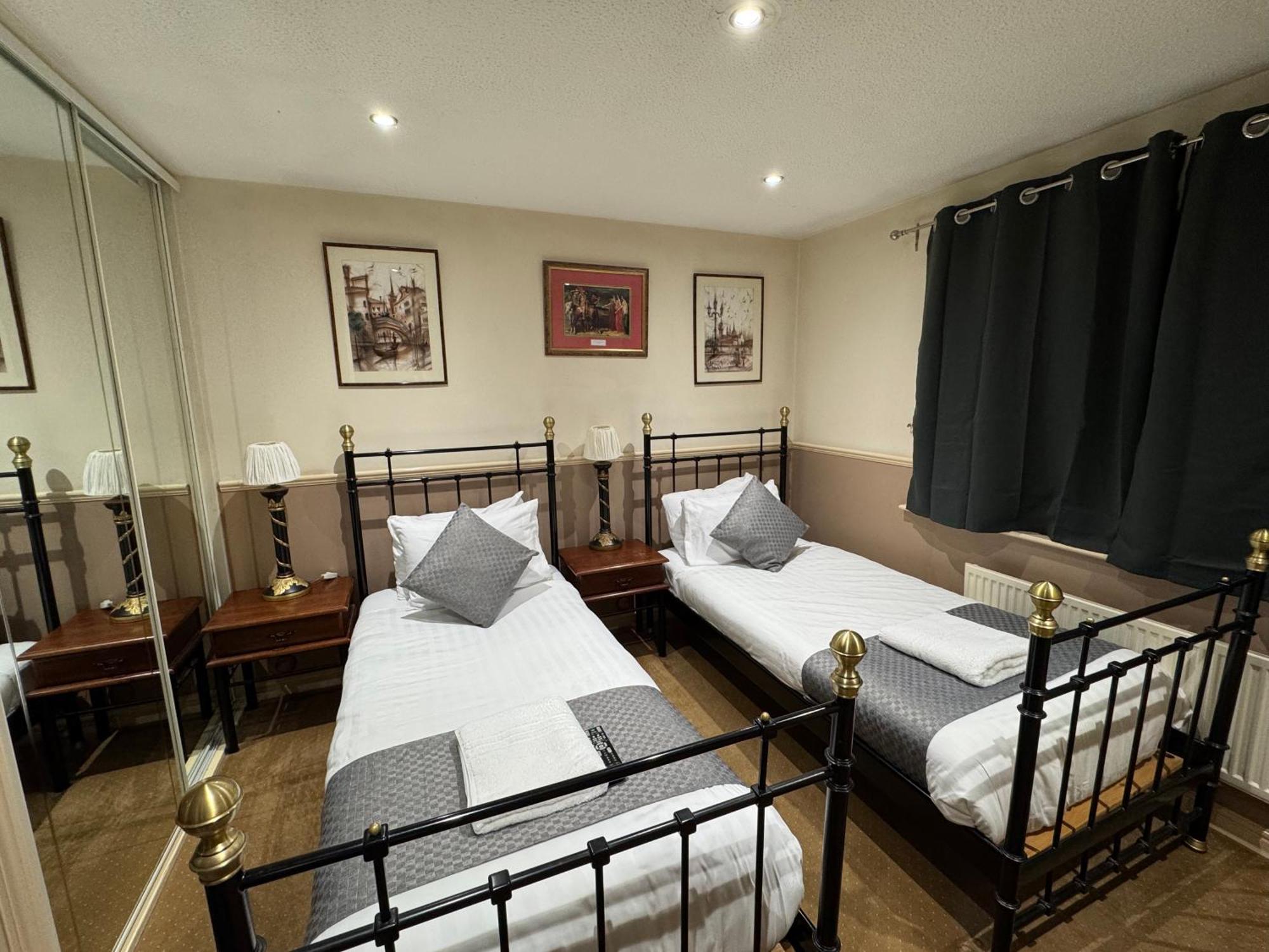 Arden Guest House B&B - Nec Birmingham - Birmingham Airport Bickenhill Eksteriør bilde