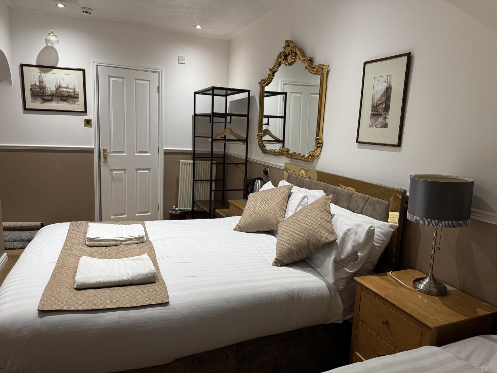 Arden Guest House B&B - Nec Birmingham - Birmingham Airport Bickenhill Eksteriør bilde